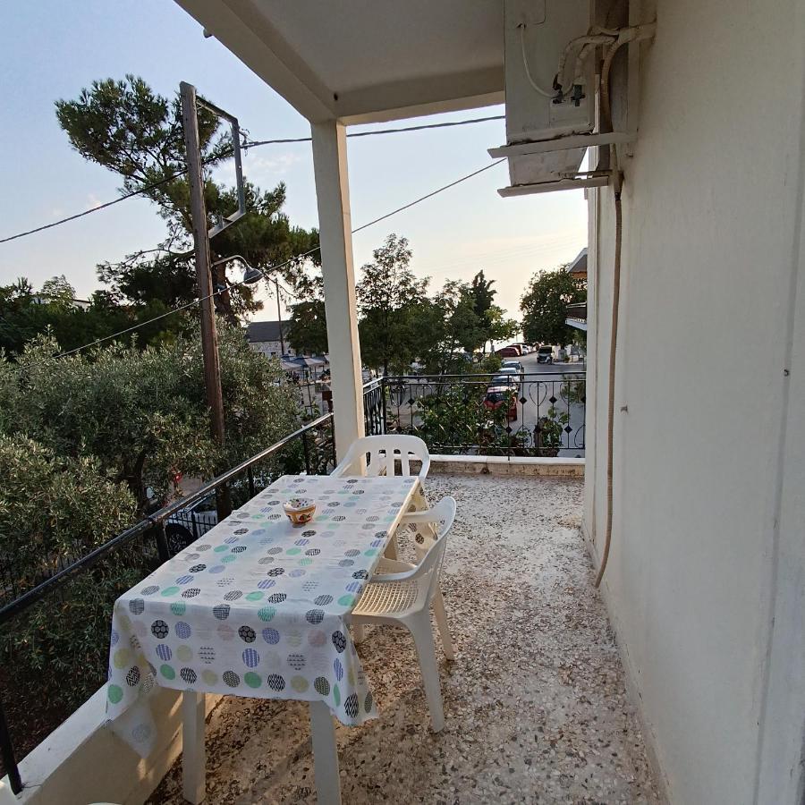 Konstantinos Apartment Скала-Каллирахис Экстерьер фото